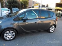 Usata Opel Meriva 100 CV (73 kW) 2012 Grigio Monovolume