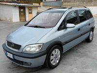 Usata Opel Zafira 125 CV (91 kW) 2001 Grigio Monovolume