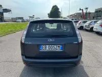 Begagnad Ford Focus 110 HK (80 kW) 2010 Blå Kombi