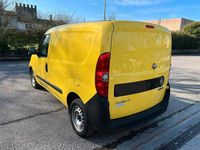 Usata Fiat Doblò 95 CV (69 kW) 2019 Giallo Monovolume
