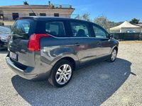 Usata Peugeot 5008 Business-Line 120 CV (88 kW) 2016 Grigio Monovolume