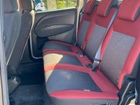 Usata Fiat Doblò Wagon 135 CV (99 kW) 2014 Marrone Monovolume