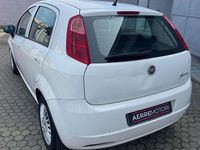 Usata Fiat Grande Punto Dynamic 65 CV (47 kW) 2008 Bianco Utilitaria