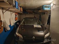 Usata Renault Laguna III 150 CV (110 kW) 2011 Nero Station wagon