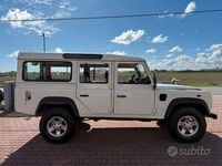 Usado Land Rover Defender SE 122 CV (89 kW) 2006 Blanco Familiar