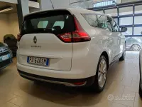 Usata Renault Grand Scénic IV 120 CV (88 kW) 2019 Bianco Monovolume