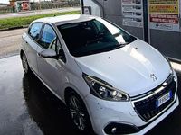 Usata Peugeot 208 Active 82 CV (60 kW) 2017 Utilitaria