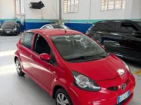 Usata Toyota Aygo 68 CV (50 kW) 2006 Rosso Utilitaria