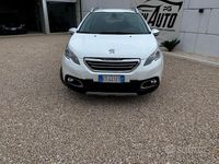 Usata Peugeot 2008 Allure 92 CV (67 kW) 2014 Bianco SUV