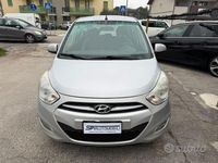 Usata Hyundai i10 Comfort 87 CV (63 kW) 2015 Grigio Utilitaria