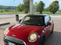Usata Mini Cooper D 116 CV (85 kW) 2016 Rosso Utilitaria
