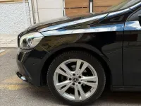 Usata Mercedes A180 109 CV (80 kW) 2018 Nero Berlina