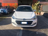 Usata Hyundai i20 Comfort 84 CV (61 kW) 2017 Bianco Berlina