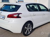 Usata Peugeot 308 Active 102 CV (75 kW) 2019 Bianco Berlina