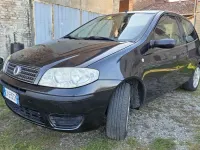 Usata Fiat Punto Active 69 CV (50 kW) 2005 Nero Utilitaria