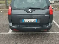 Usata Peugeot 5008 Business-Line 109 CV (80 kW) 2010 Nero Monovolume