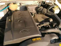 Usata Land Rover Defender 122 CV (89 kW) 1999 Station wagon