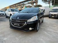 Usata Peugeot 208 Allure 68 CV (50 kW) 2015 Nero Utilitaria
