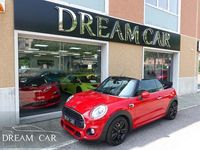 Käytetty Mini Cooper D 116 HP (85 kW) 2017 Punainen Viistoperä