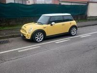 Usata Mini Cooper S 170 CV (125 kW) 2005 Giallo Utilitaria