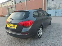 Usata Opel Astra 140 CV (102 kW) 2012 Grigio Station wagon