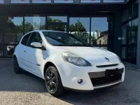 Usata Renault Clio II Dynamique 75 CV (55 kW) 2010 Bianco Utilitaria
