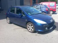 Usata Peugeot 307 109 CV (80 kW) 2005 Bluazzurro Berlina