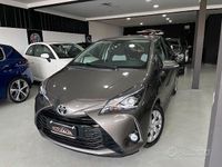 Usata Toyota Yaris Active 72 CV (52 kW) 2019 Grigio Berlina
