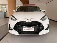 Ny Toyota Yaris Hybrid 92 HK (67 kW) 2026 Vit Sedan