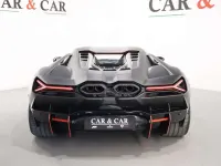 Usata Lamborghini Revuelto 1016 CV (747 kW) 2024 Grigio Coupé