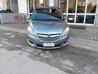 Usata Opel Meriva Design Edition 110 CV (80 kW) 2015 Blu Monovolume