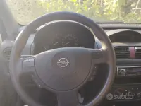 Usata Opel Corsa 58 CV (42 kW) 2002 Grigio Utilitaria
