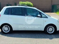 Usata Lancia Musa 77 CV (56 kW) 2010 Bianco Monovolume