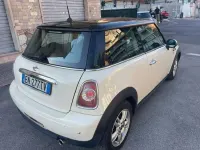 Usata Mini ONE 75 CV (55 kW) 2012 Bianco Utilitaria