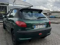 Usata Peugeot 206 75 CV (55 kW) 2002 Verde Berlina