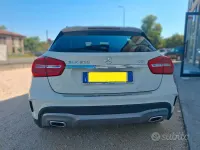 Usata Mercedes GLA200 Executive 136 CV (100 kW) 2015 Bianco SUV