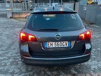 Usata Opel Astra Sport 82 CV (60 kW) 2011 Grigio Station wagon