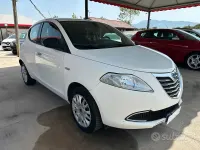 Usata Lancia Ypsilon Gold 69 CV (50 kW) 2013 Bianco Utilitaria