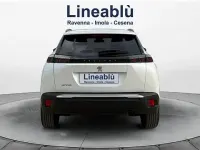 Usata Peugeot 2008 Allure 102 CV (75 kW) 2023 Bianco SUV