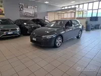 Usata VW Golf VIII 116 CV (85 kW) 2022 Grigio Berlina
