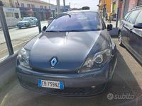 Usata Renault Laguna III 150 CV (110 kW) 2010 Grigio Berlina