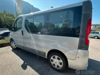 Usata Renault Trafic Black Edition 114 CV (83 kW) 2011 Grigio Monovolume