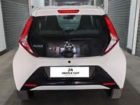 Usata Toyota Aygo 72 CV (52 kW) 2019 Bianco Utilitaria