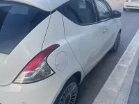 Usata Lancia Ypsilon 95 CV (69 kW) 2011 Bianco Utilitaria