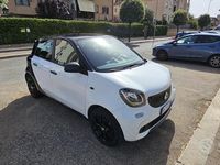 Usata Smart ForFour 71 CV (52 kW) 2016 Bianco Utilitaria