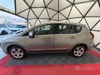 Usata Peugeot 3008 Premium 110 CV (80 kW) 2010 Marrone Station wagon