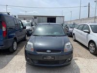 Usata Ford Fiesta Titanium 75 CV (55 kW) 2007 Grigio Berlina