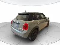 Usata Mini Cooper D 116 CV (85 kW) 2018 Grigio acciaio Utilitaria
