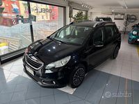 Usata Peugeot 2008 Active 92 CV (67 kW) 2015 Nero SUV