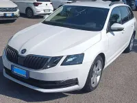 Usata Skoda Octavia Executive 150 CV (110 kW) 2018 Bianco Station wagon